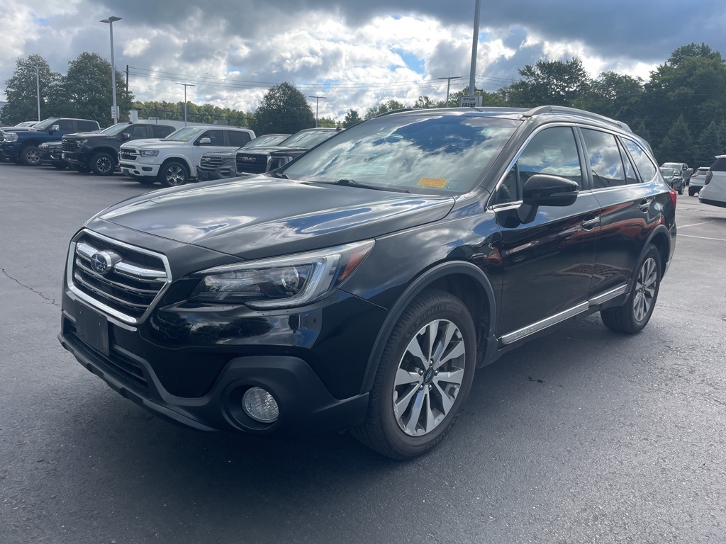 2019 Subaru Outback 2.5i Touring photo 2