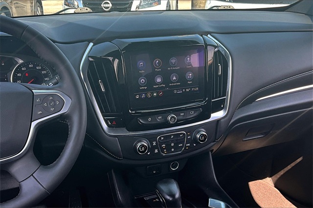 2022 Chevrolet Traverse Leather photo 9