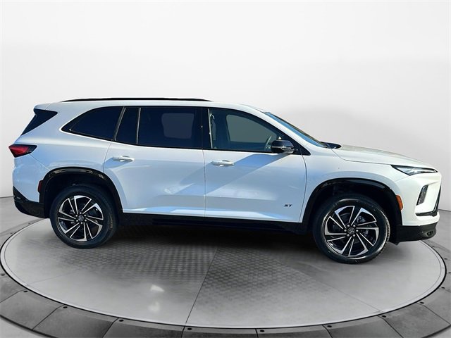 2025 Buick Enclave Sport Touring photo 8