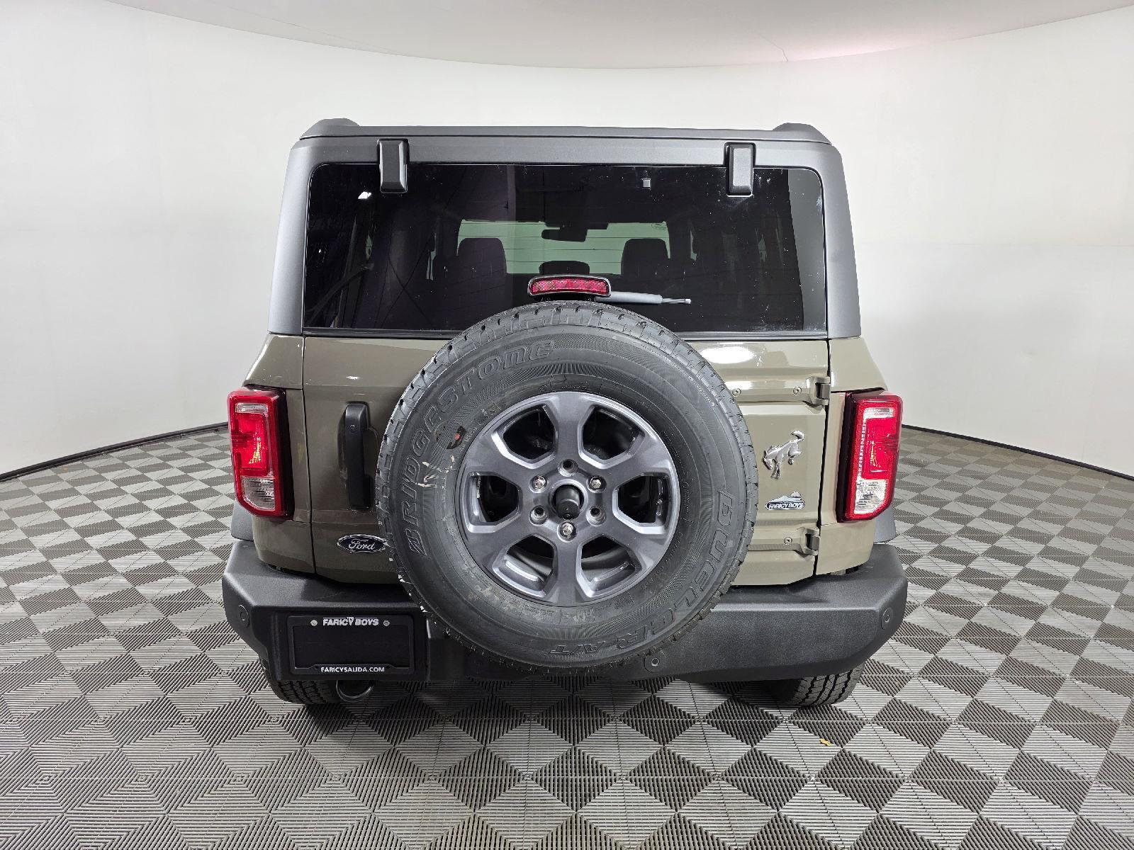 2025 Ford Bronco Big Bend photo 4