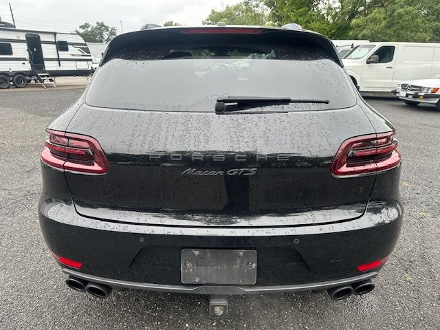 2017 Porsche Macan GTS photo 2