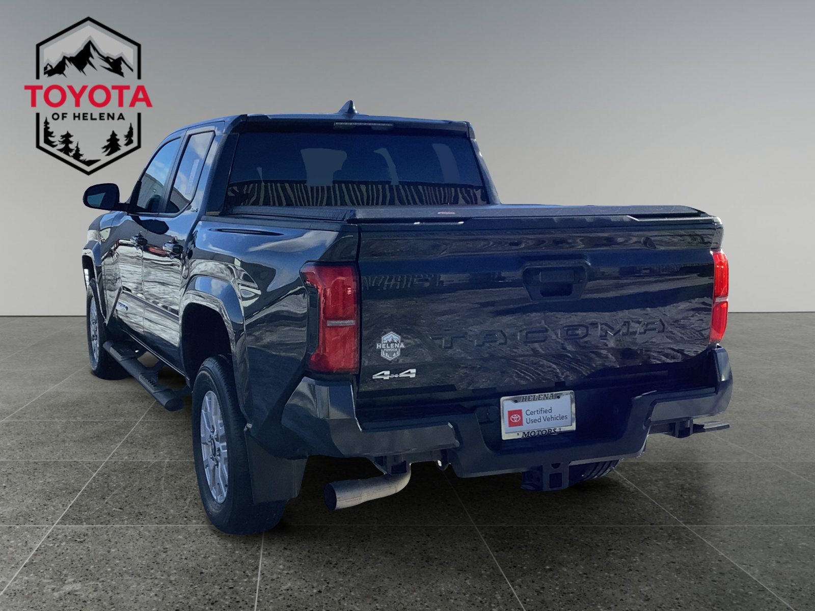 2024 Toyota Tacoma 4x4 photo 3