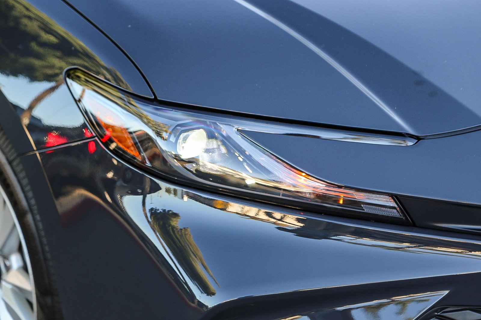 2025 Toyota Camry LE photo 4