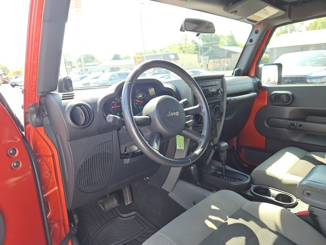 2009 Jeep Wrangler X photo 19