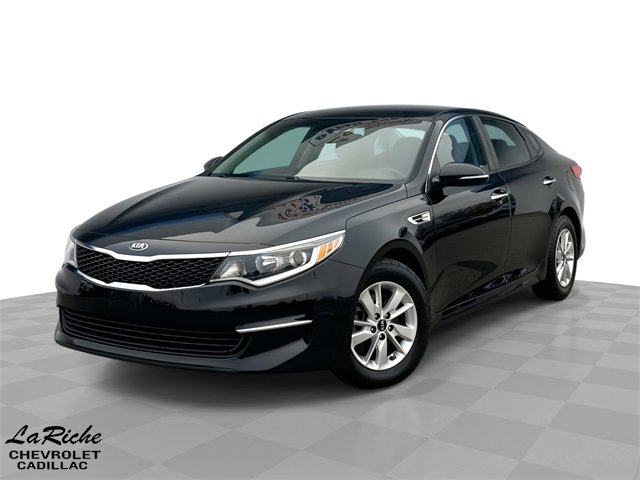 2017 Kia Optima LX's photo