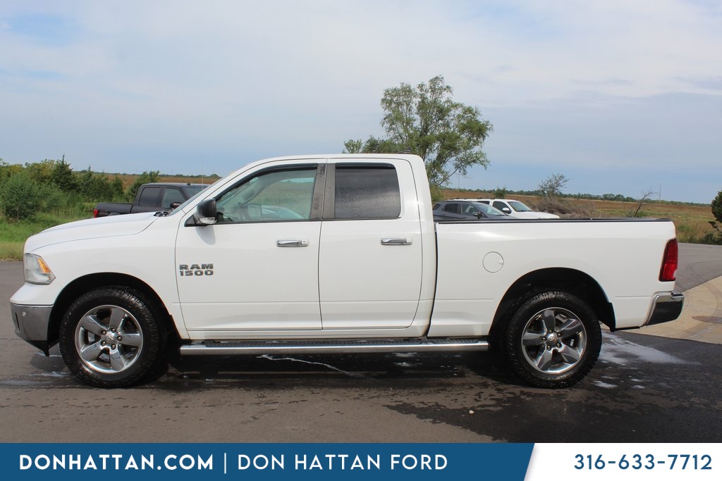 2016 Ram 1500 SLT photo 8