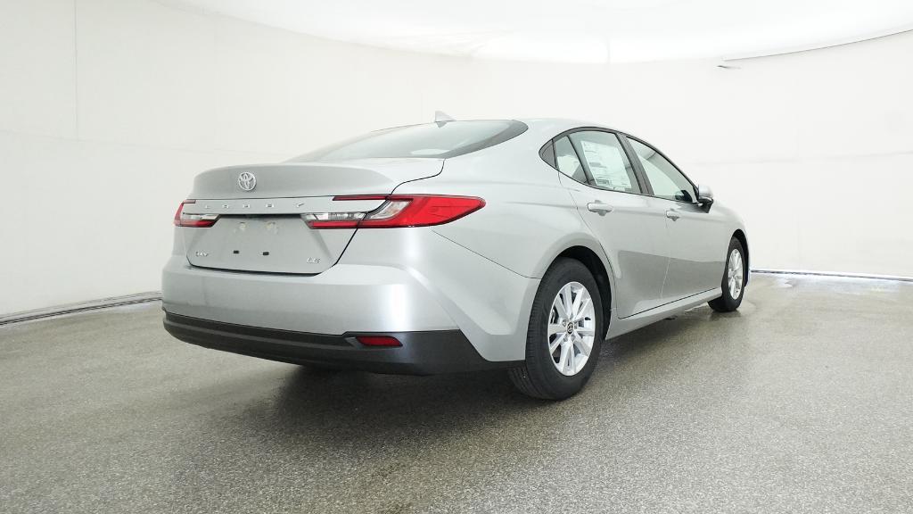 2025 Toyota Camry LE photo 19