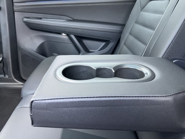 2025 Volkswagen Atlas Cross Sport SEL R-Line photo 52