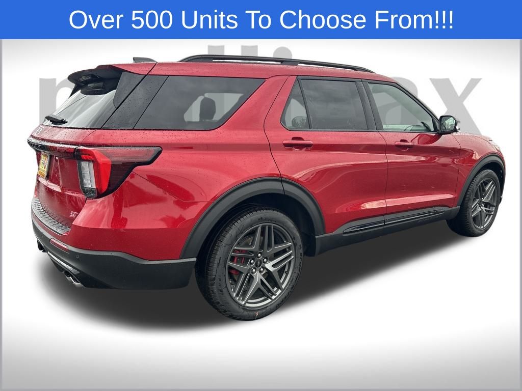 2025 Ford Explorer ST photo 3