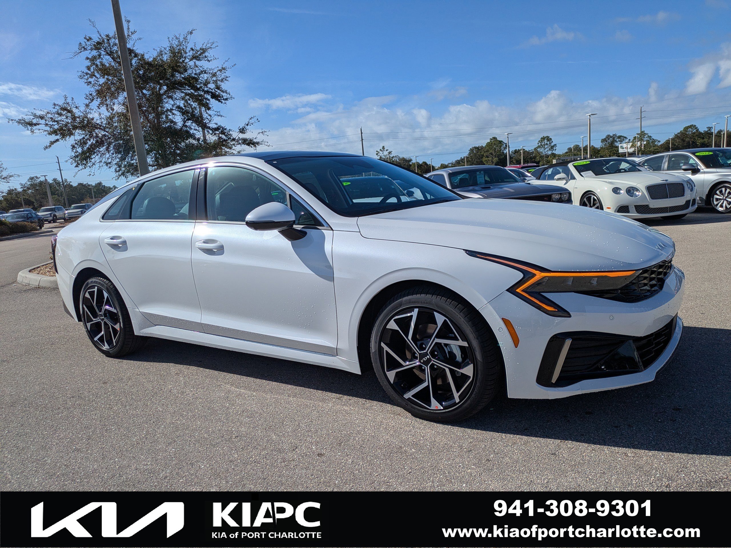 2026 Kia K5 EX's photo