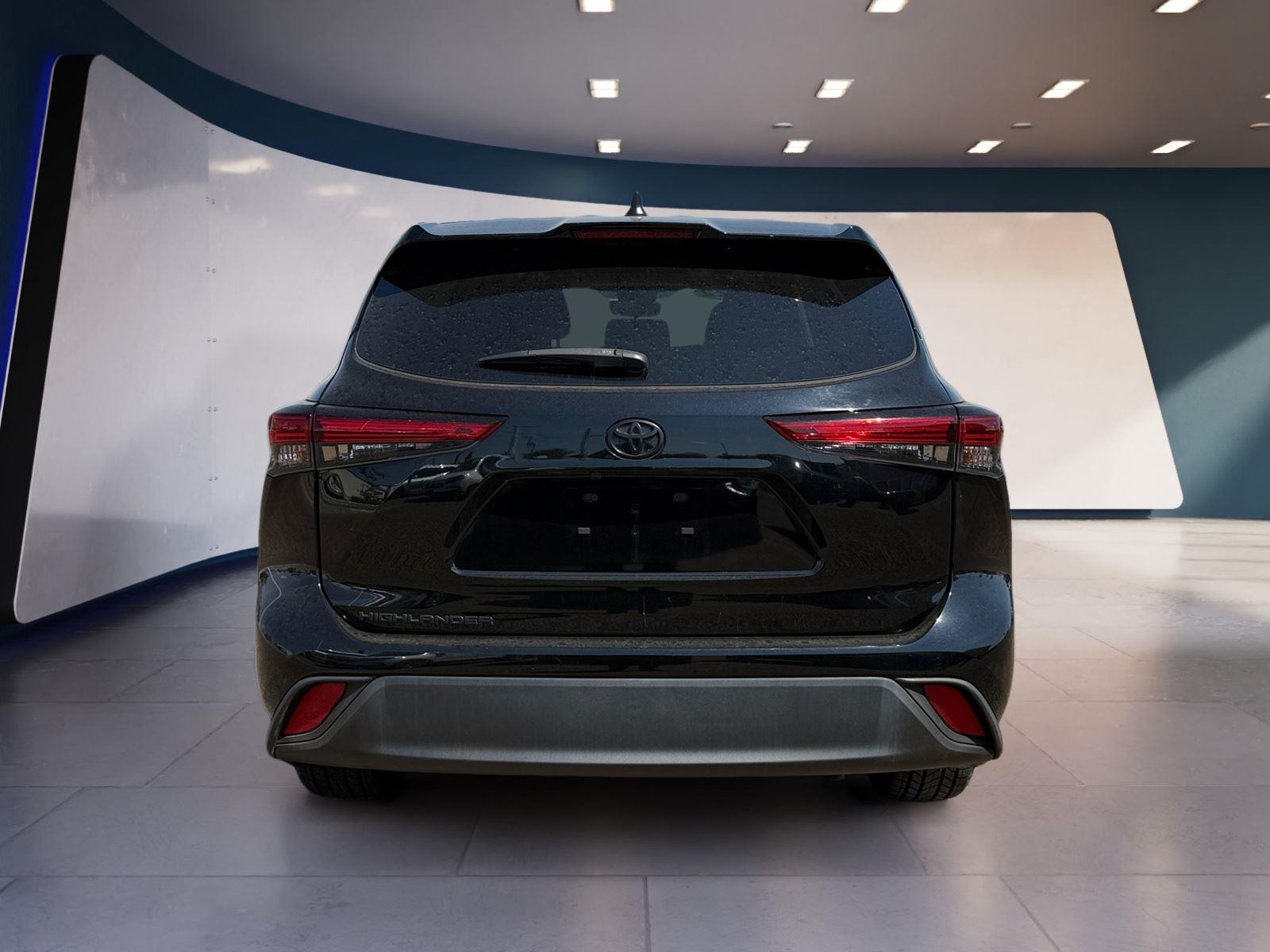 2022 Toyota Highlander L photo 4