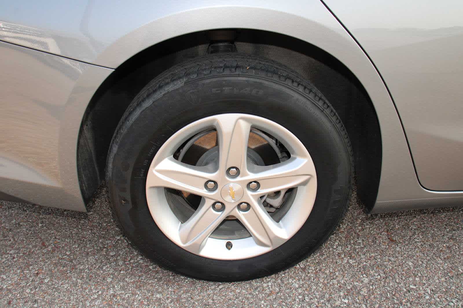 2024 Chevrolet Malibu 1LT photo 10