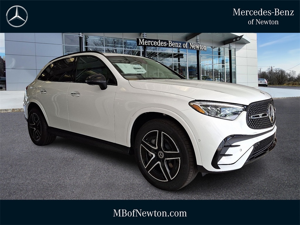 2026 Mercedes-Benz GLC Base's photo