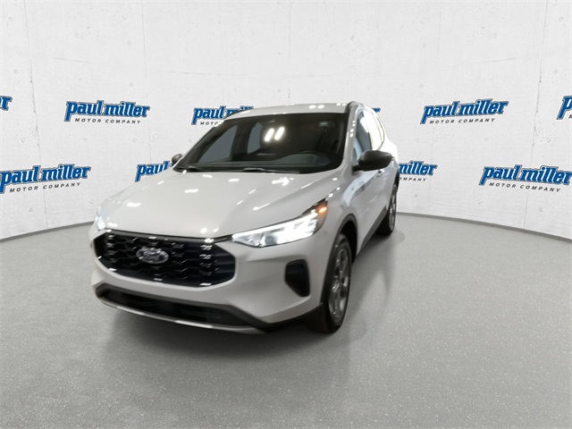 2026 Ford Escape ST-Line photo 4