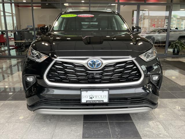 Certified 2022 Toyota Highlander Platinum with VIN 5TDEBRCH4NS096015 for sale in Kansas City