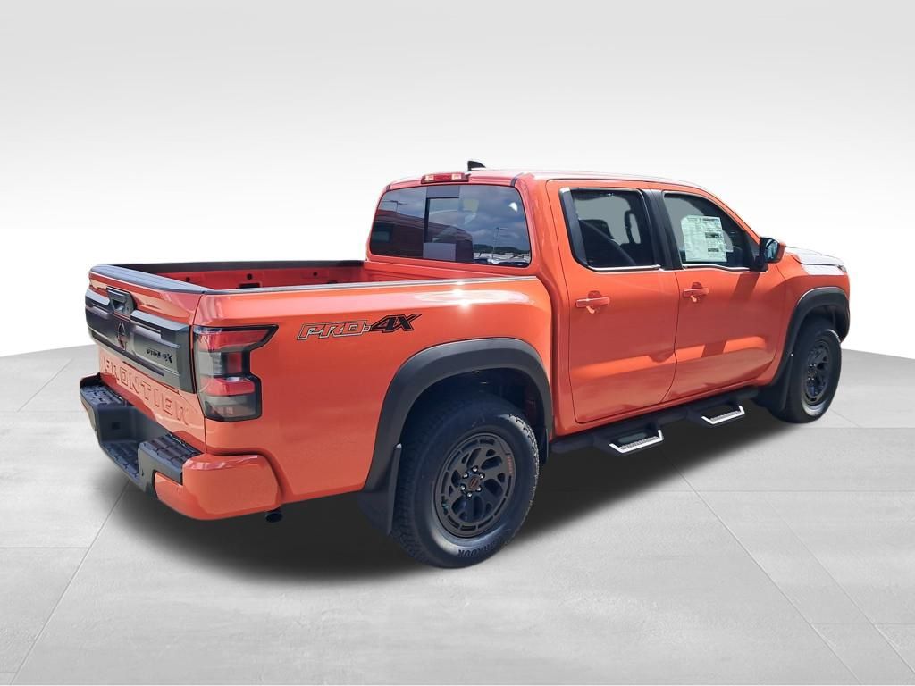 2025 Nissan Frontier PRO-4X photo 2