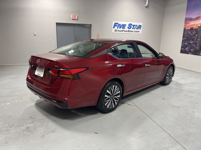 2024 Nissan Altima 2.5 SV photo 4