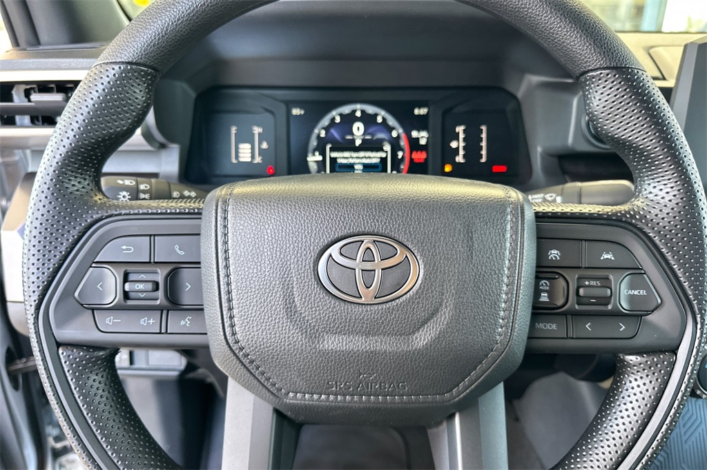 2025 Toyota Tacoma SR5 4x4 Double Cab photo 22