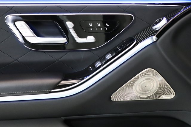 2023 Mercedes Benz S 580 4MATIC photo 4