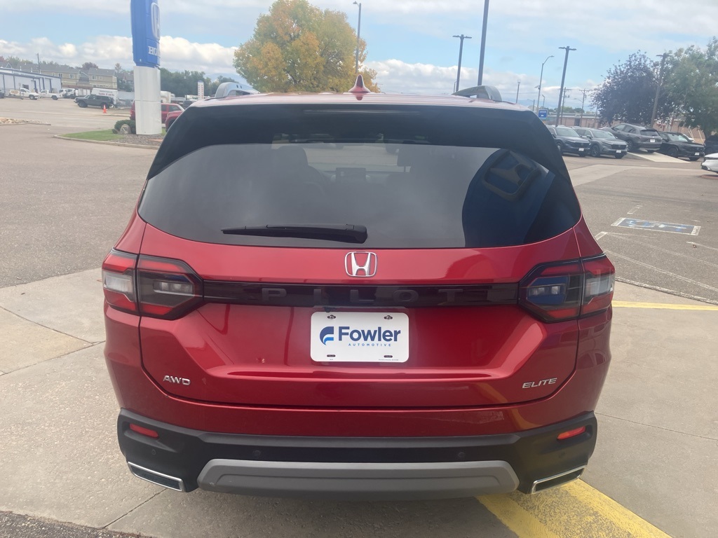 2024 Honda Pilot Elite photo 4