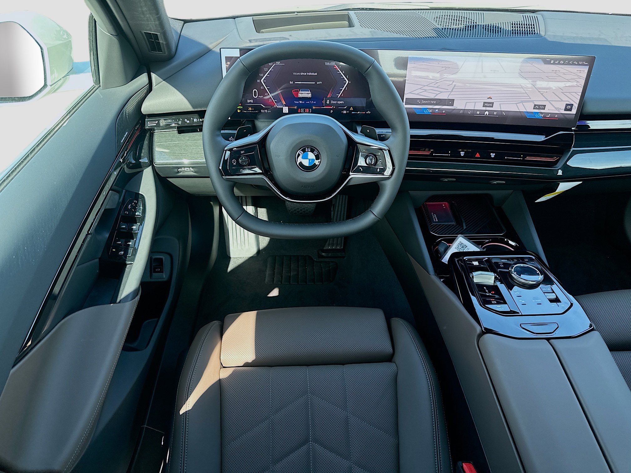 2026 Bmw 530i photo 14