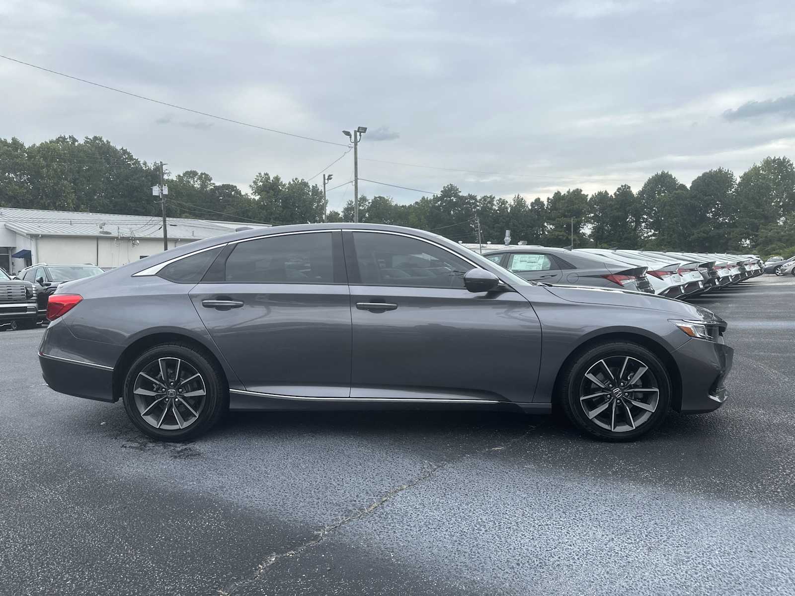 2021 Honda Accord EX-L photo 3
