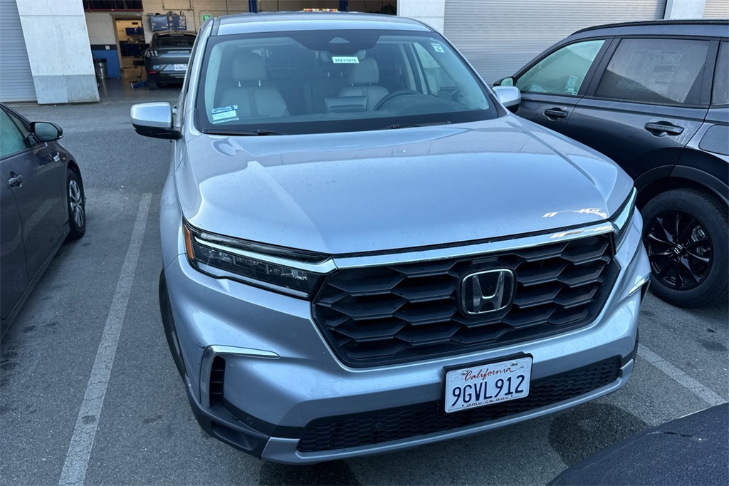 2023 Honda Pilot EX-L photo 3