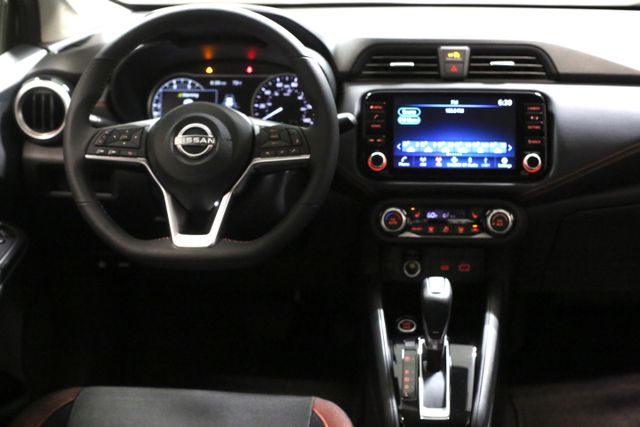 2025 Nissan Versa SR photo 13
