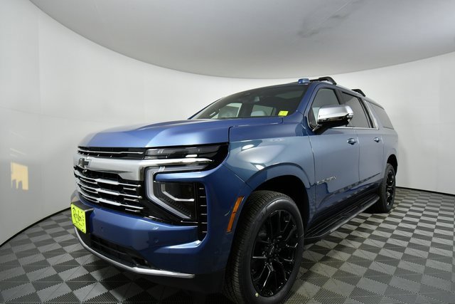 2026 Chevrolet Suburban Premier photo 3