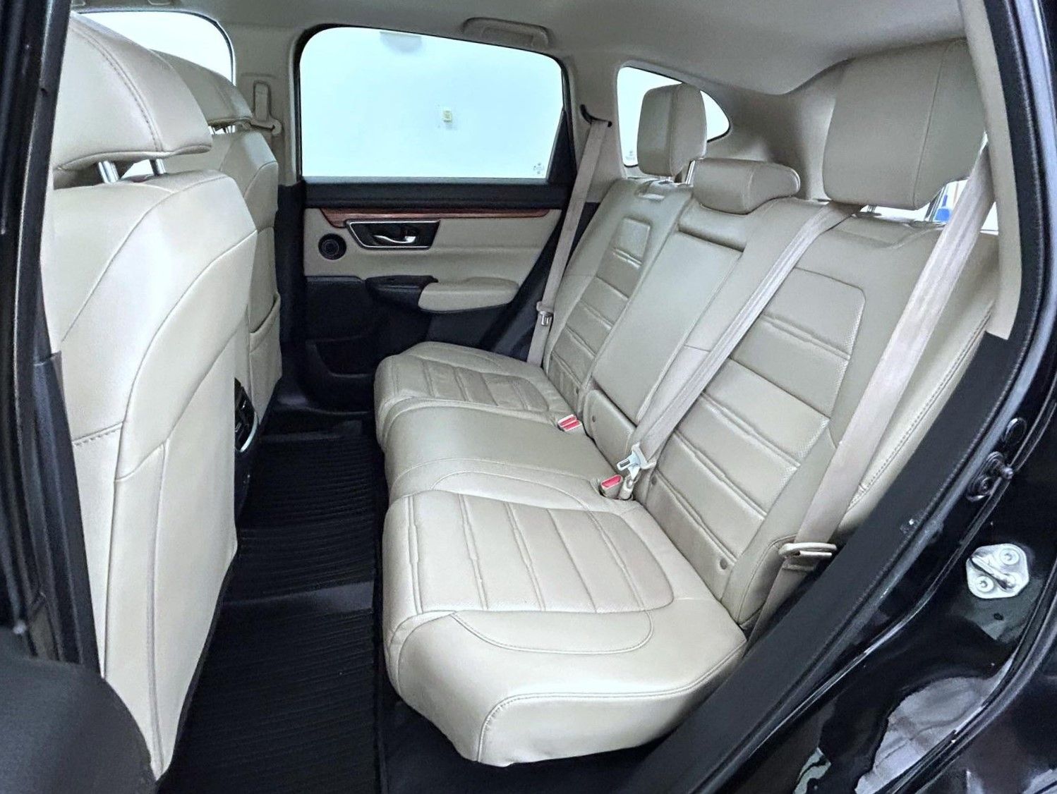 2018 Honda CR-V Touring photo 18
