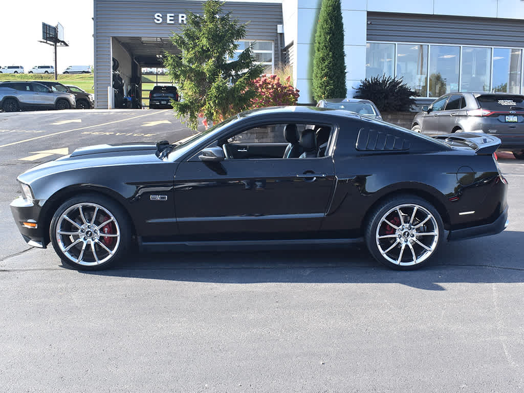 2012 Ford Mustang GT Premium photo 2