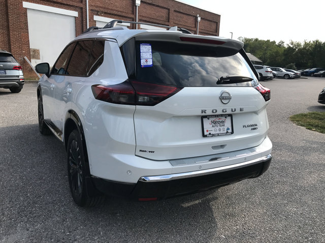2026 Nissan Rogue Platinum photo 3