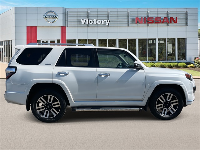 2020 Toyota 4Runner Limited photo 2