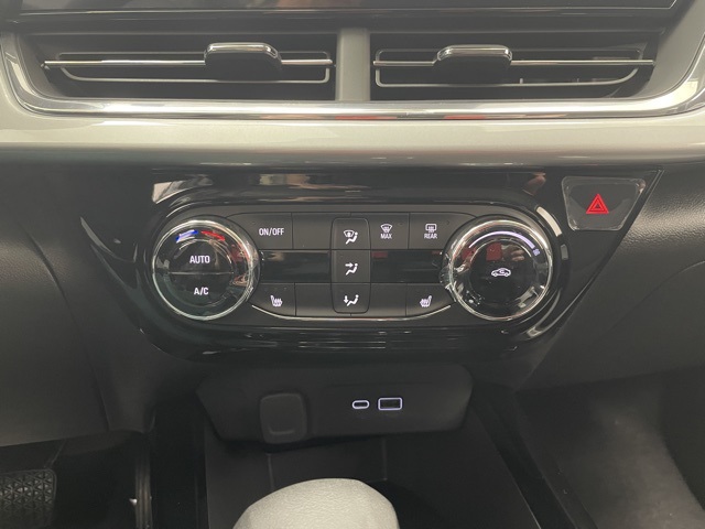 2026 Chevrolet Trax LT photo 4