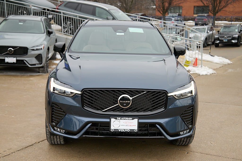 2026 VOLVO XC60 - Image 4