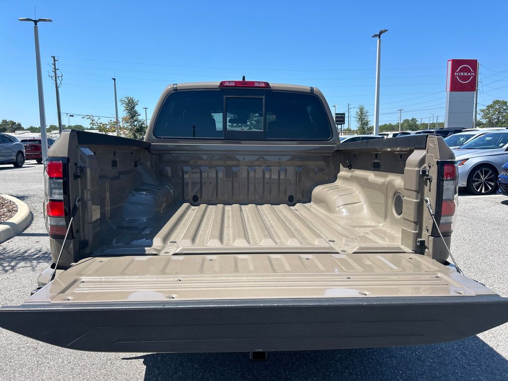 2022 Nissan Frontier PRO-X photo 9