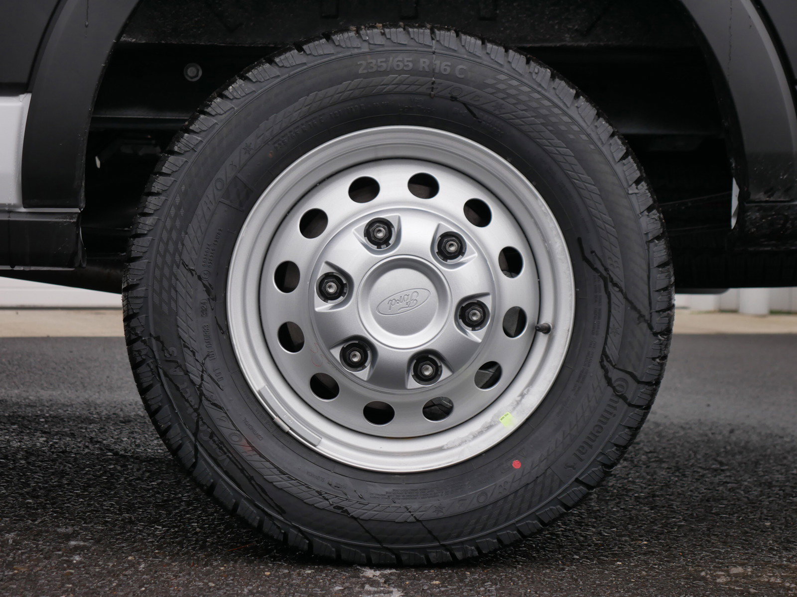 2024 Ford Transit Cargo Van photo 3