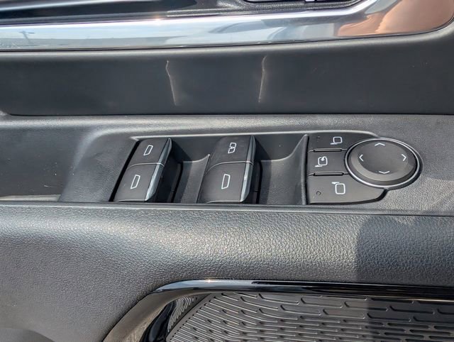 2025 Chevrolet Silverado EV LT photo 22