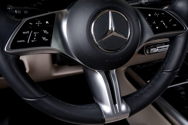 2024 Mercedes Benz GLA 250 photo 31