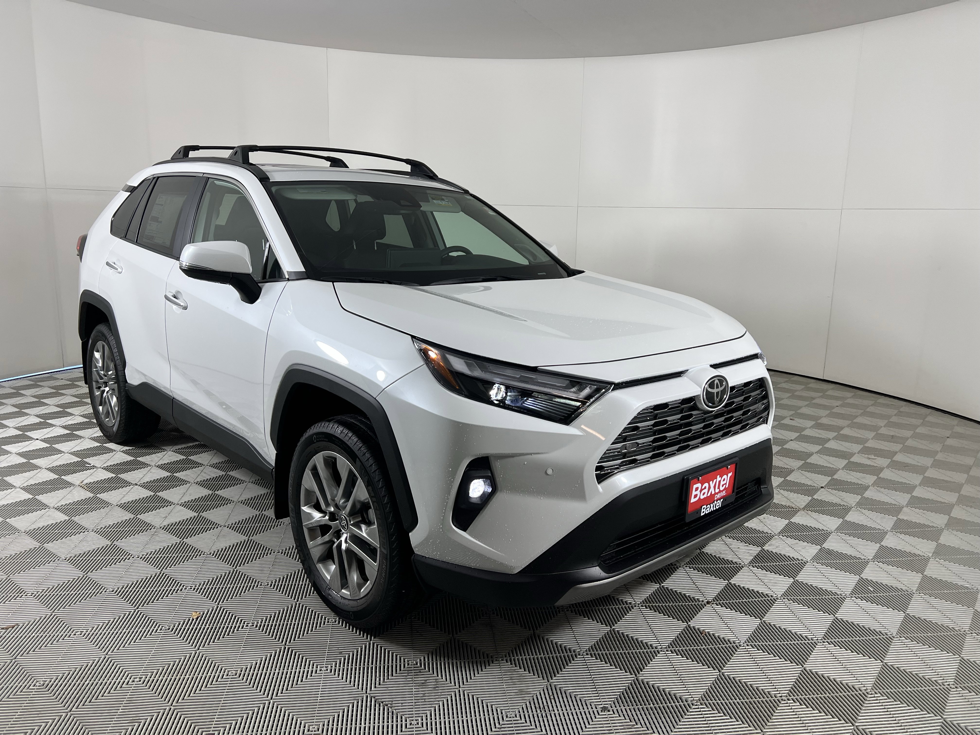 2025 Toyota RAV4 Limited's photo