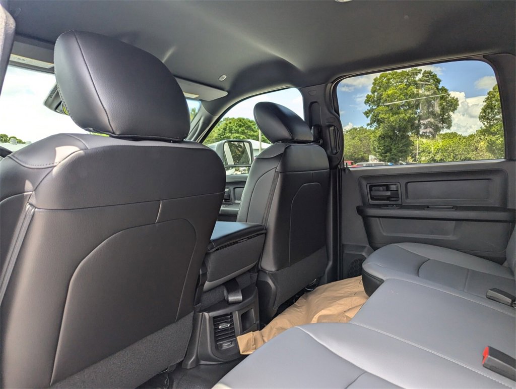 2025 Ram 5500 Tradesman photo 9