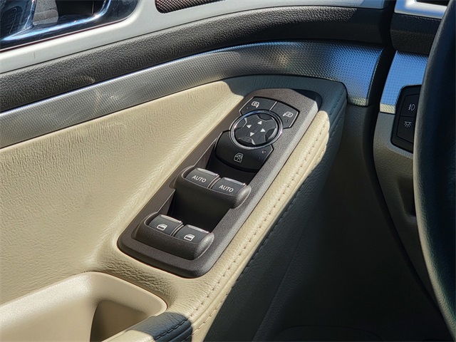 2014 Ford Explorer XLT photo 26