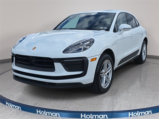 2022 Porsche Macan Base