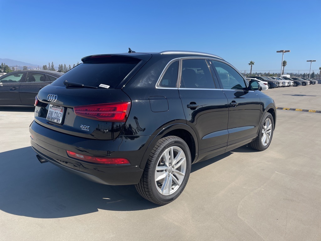 2016 Audi Q3 Premium Plus photo 2
