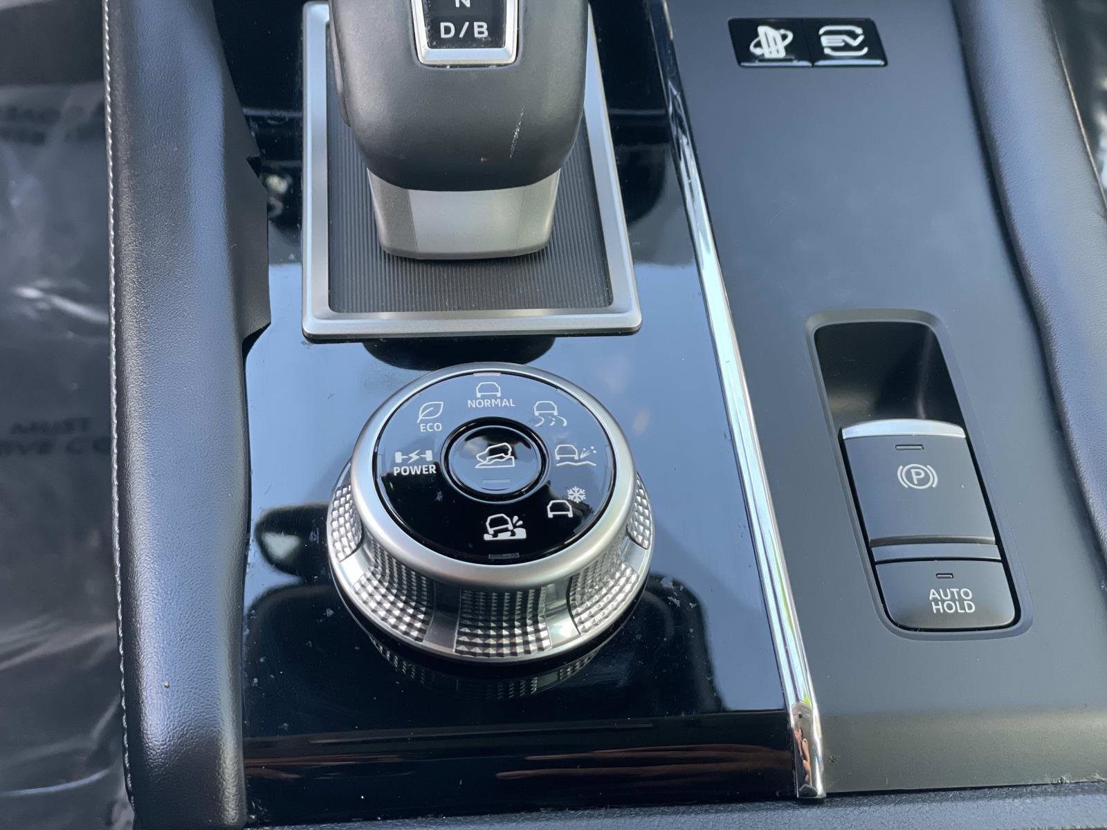 2023 Mitsubishi Outlander PHEV SE photo 15