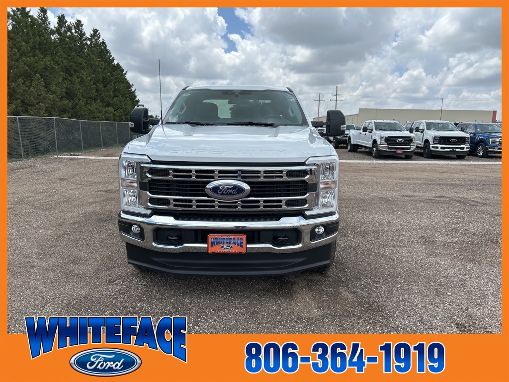 2025 Ford F-350 XLT photo 10