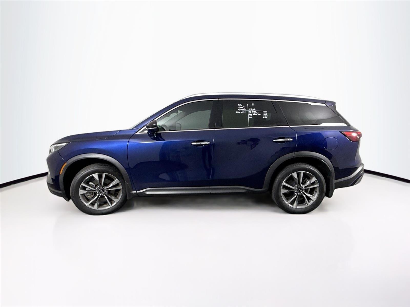 2022 Infiniti QX60 Luxe photo 9