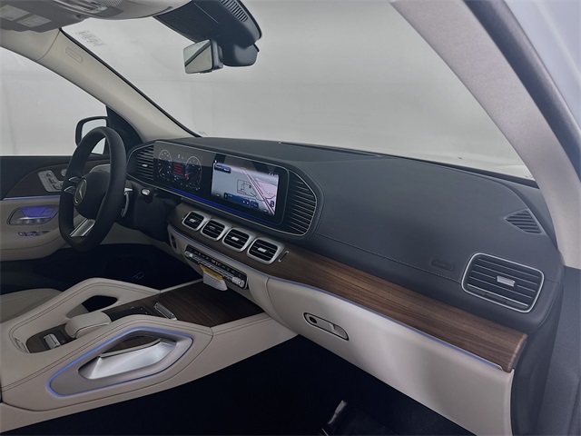 2026 Mercedes Benz GLS 450 4MATIC photo 25