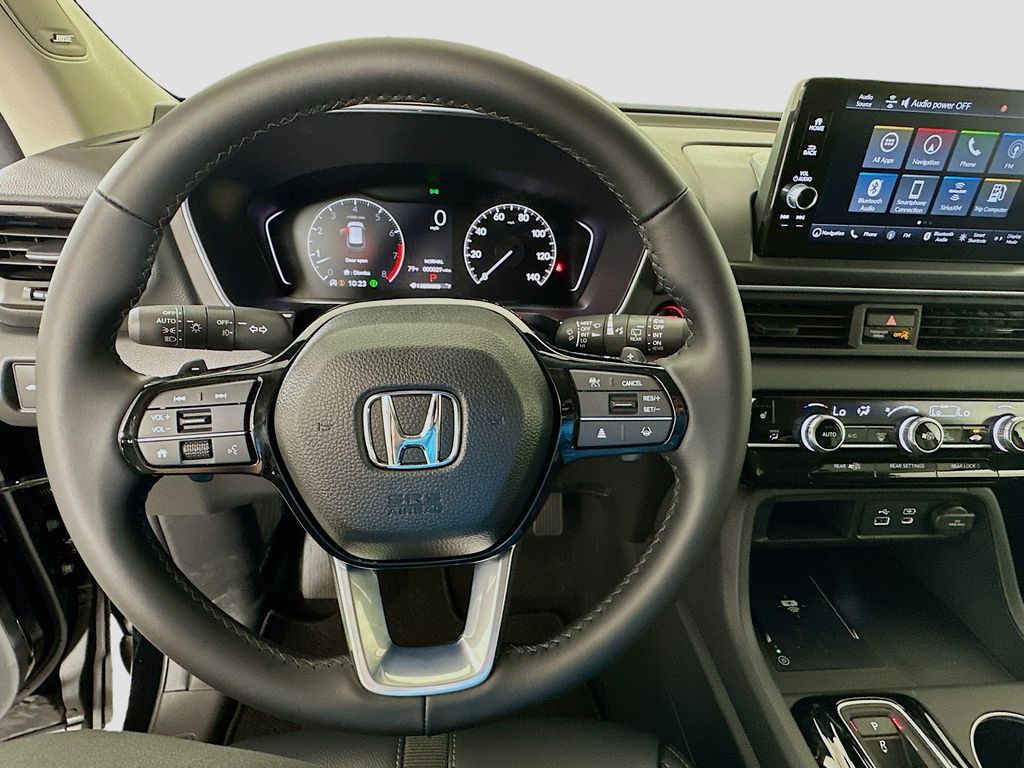2025 Honda Pilot Touring photo 9