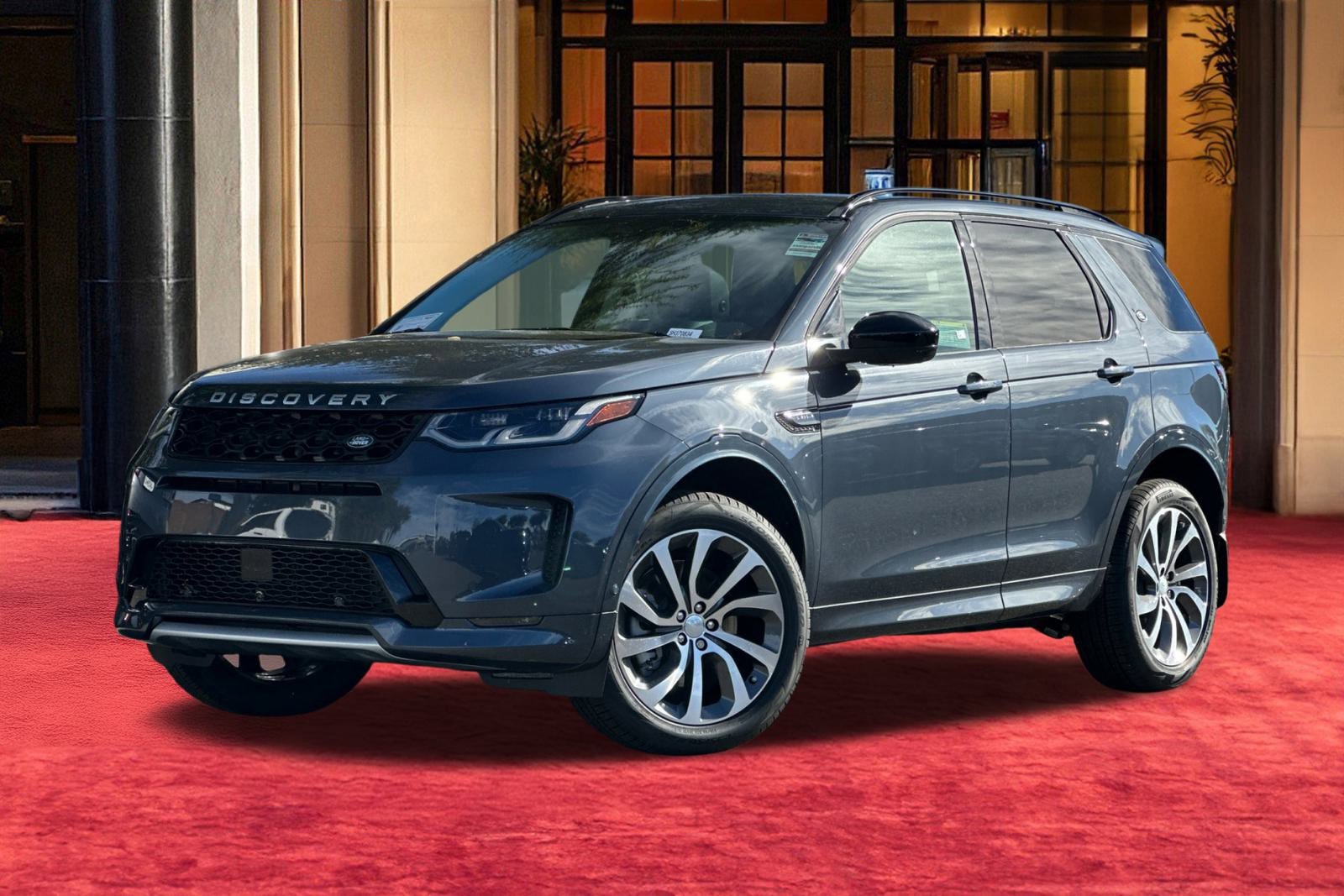 2025 Land Rover Discovery Sport S's photo